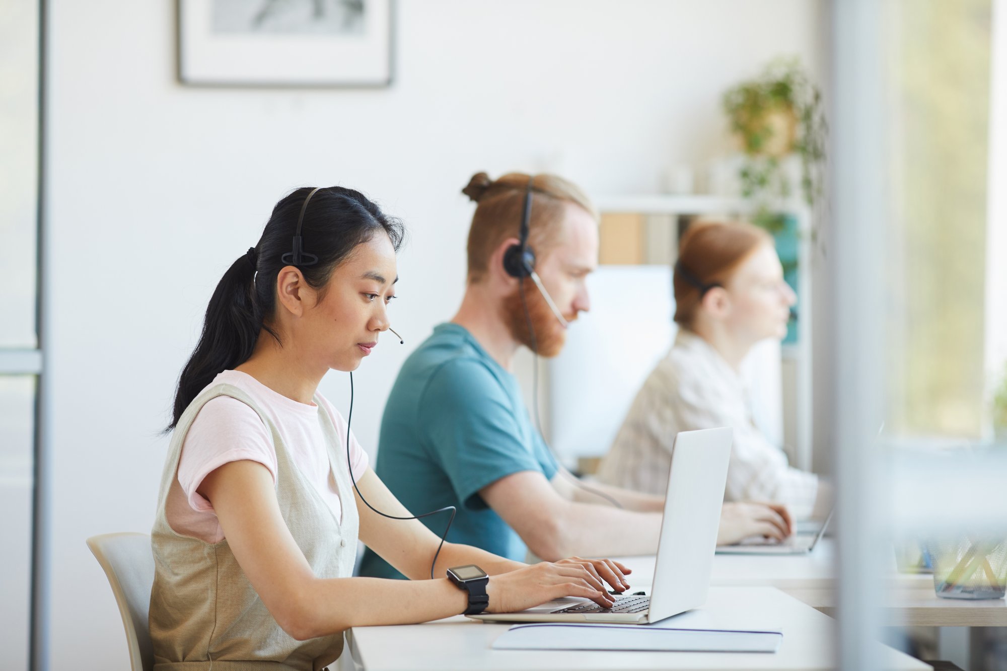 3-Support-people-working-on-computers-2022-02-02-03-59-00-utc 3-Support-people-working-on-computers-2022-02-02-03-59-00-utc
